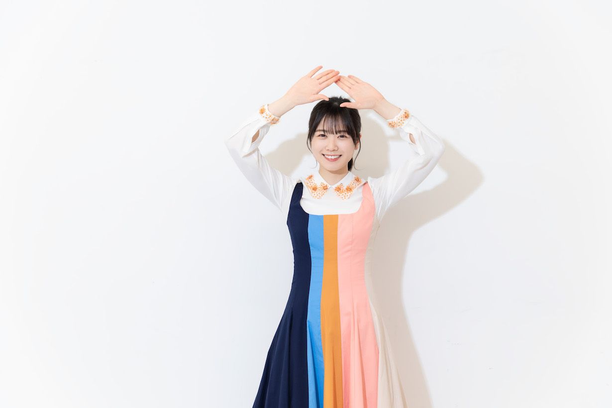 "Dragon Ball est comme une machine à voyager dans le temps qui ramène des souvenirs amusants." | Les jours où Akari Nibu de Hinatazaka46 a passé avec Gohan et ses amis